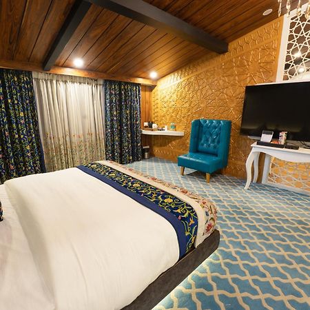 Hotel Snowland, Srinagar Extérieur photo