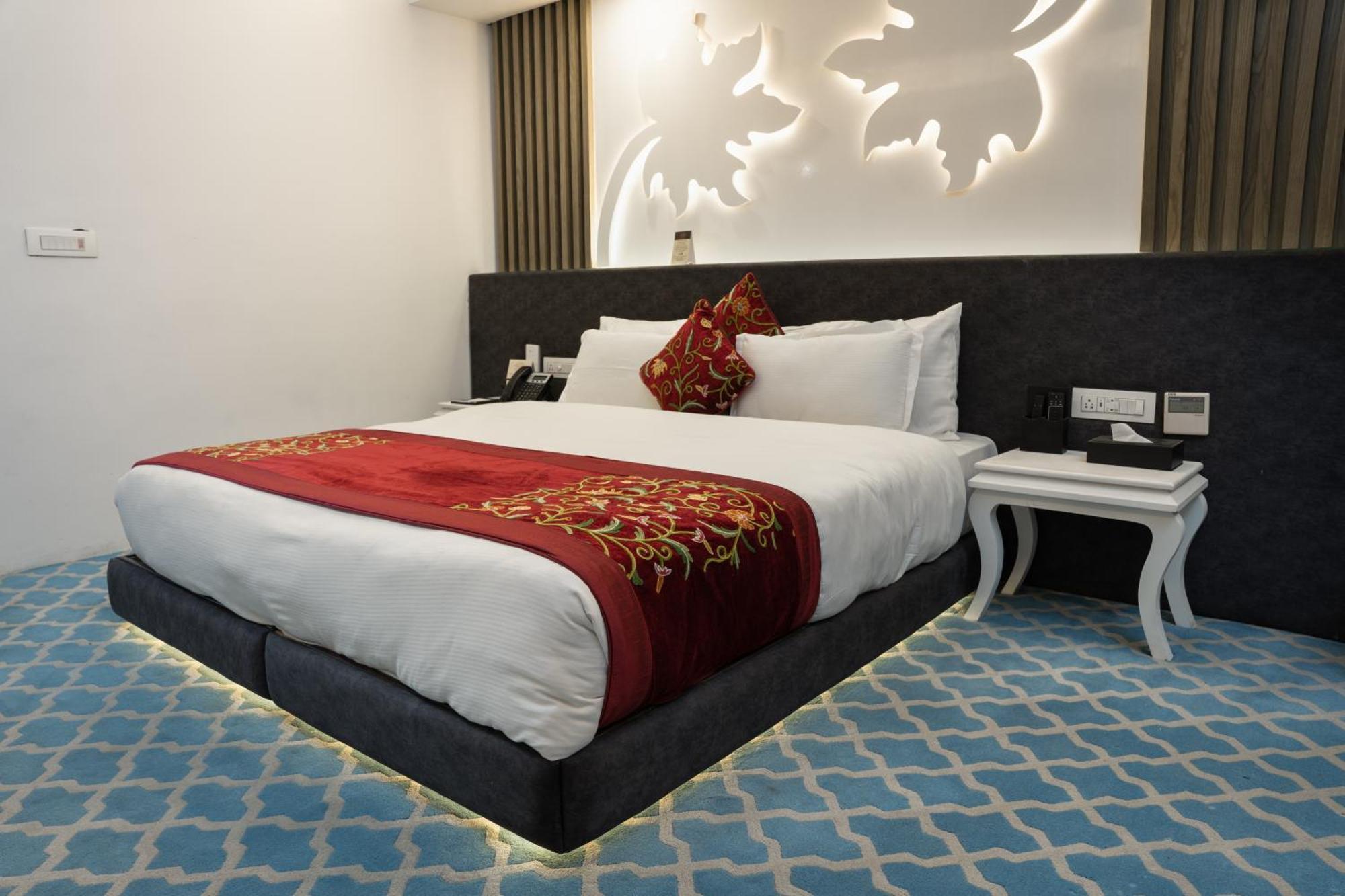 Hotel Snowland, Srinagar Extérieur photo